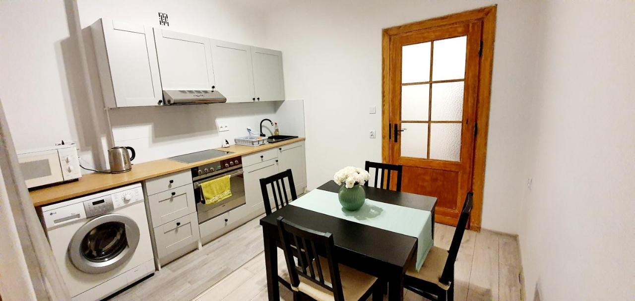 Separated Kitchen, Fast Internet Aleja 3 Maja 2M80 바르샤바 외부 사진