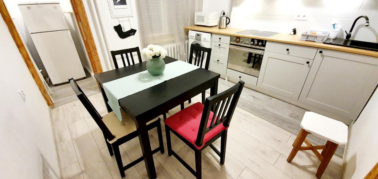 Separated Kitchen, Fast Internet Aleja 3 Maja 2M80 바르샤바 외부 사진