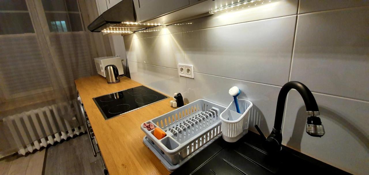 Separated Kitchen, Fast Internet Aleja 3 Maja 2M80 바르샤바 외부 사진
